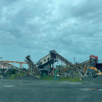 履帶式移動(dòng)破碎站的優(yōu)勢(shì)有哪些？