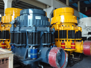 PY彈簧圓錐破碎機與顎式破碎機的區(qū)別及特點